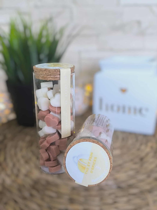 Thé et pain d'épices mini coeurs